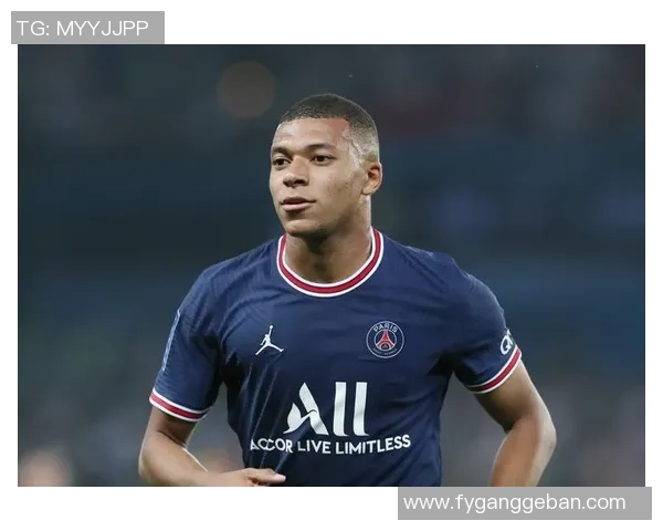 2021年法国足球明星风采展现与成就回顾