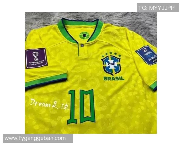 足球明星卡通服装创意设计展示让你领略球场风采与时尚魅力